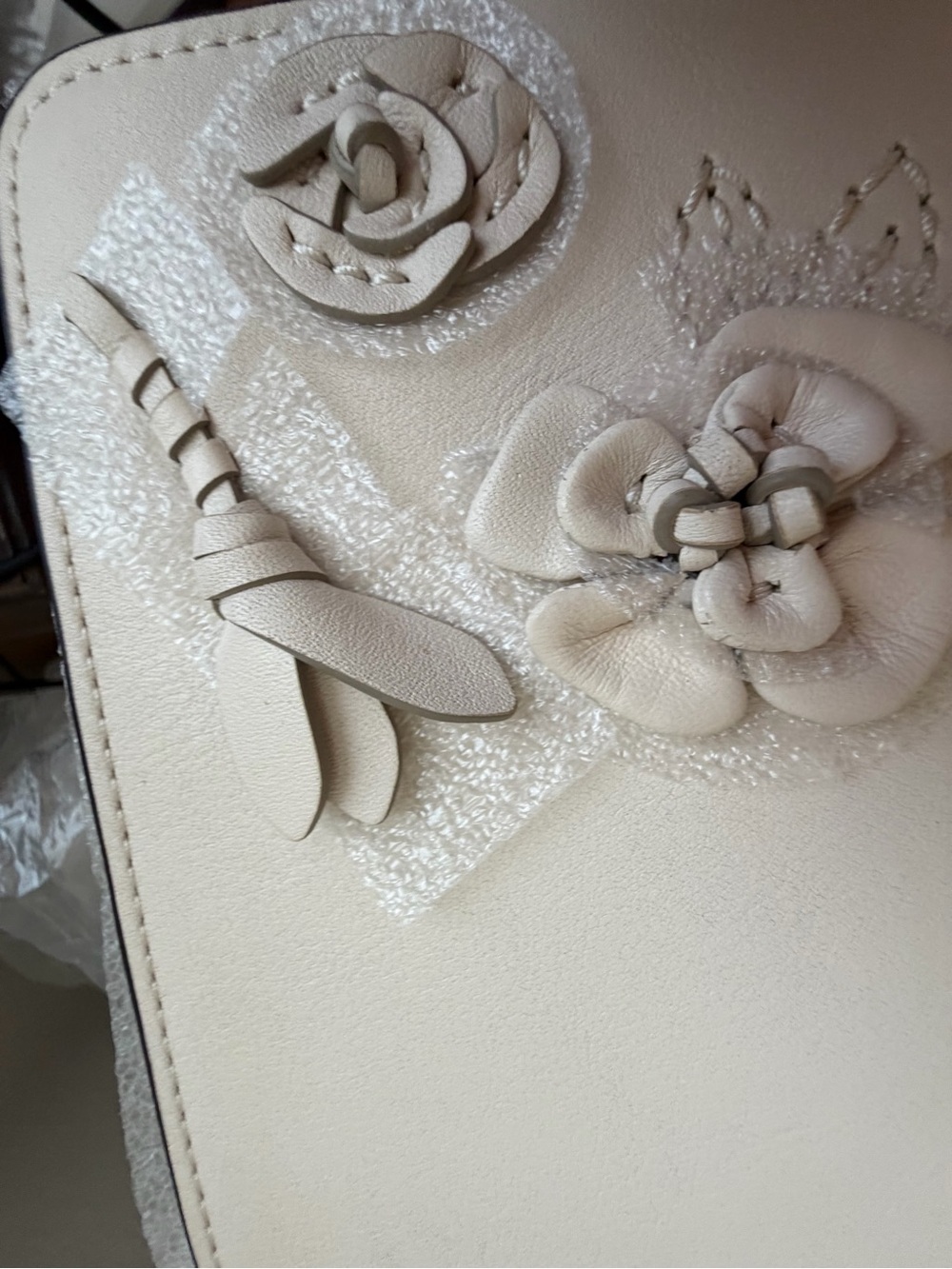 NWT Coach Chalk Off White Floral Embellishment Chain Tabby 26 Bag - Picture 12 of 17